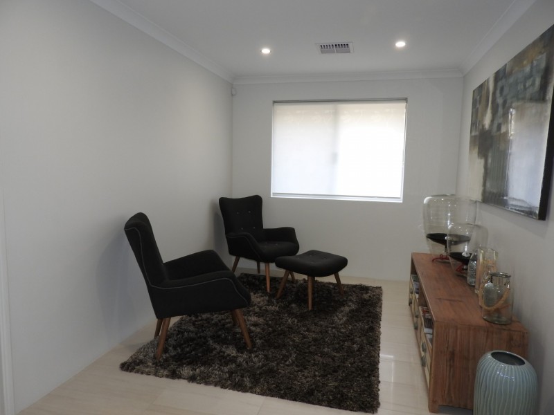 55 Oakbella Parade, Harrisdale WA 6112