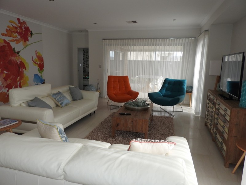 55 Oakbella Parade, Harrisdale WA 6112