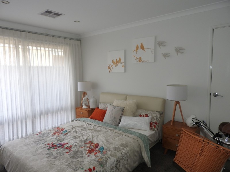 55 Oakbella Parade, Harrisdale WA 6112