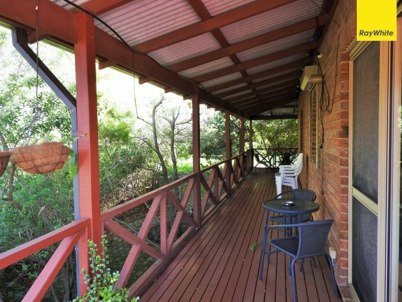 67 Amethyst Crescent, Mount Richon WA 6112