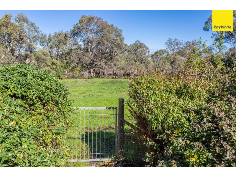 5A Woodloes Street, Cannington WA 6107