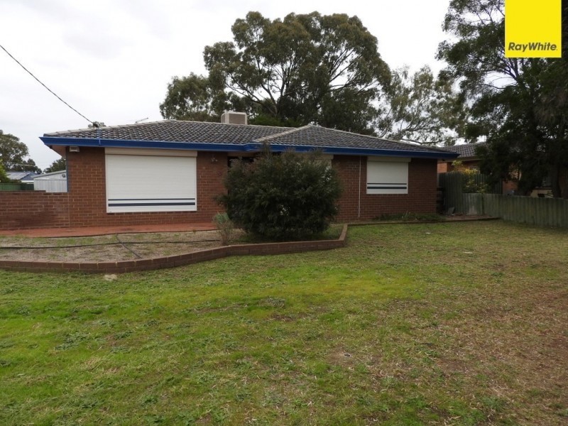 5 Namoi Place, Armadale WA 6112