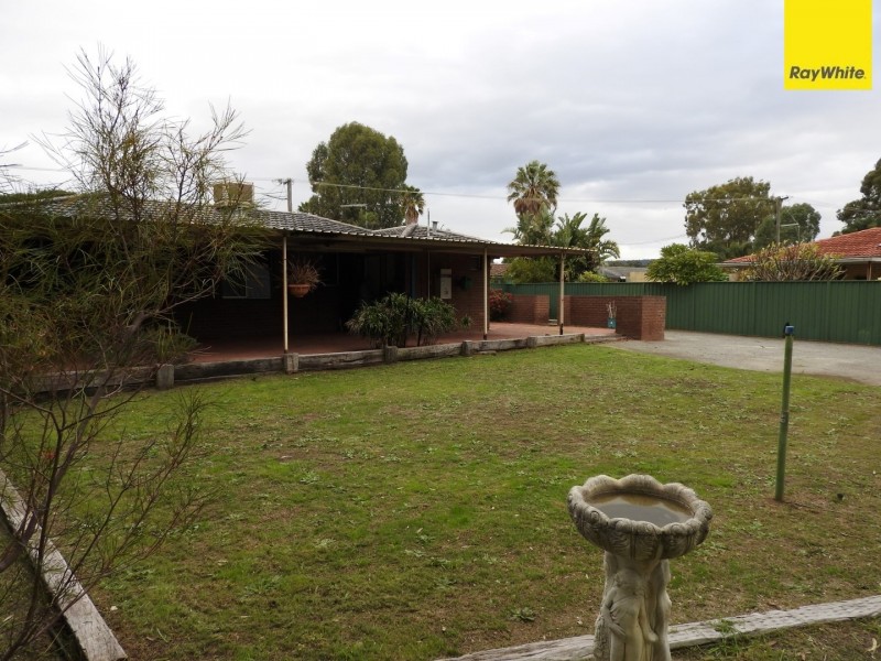 5 Namoi Place, Armadale WA 6112