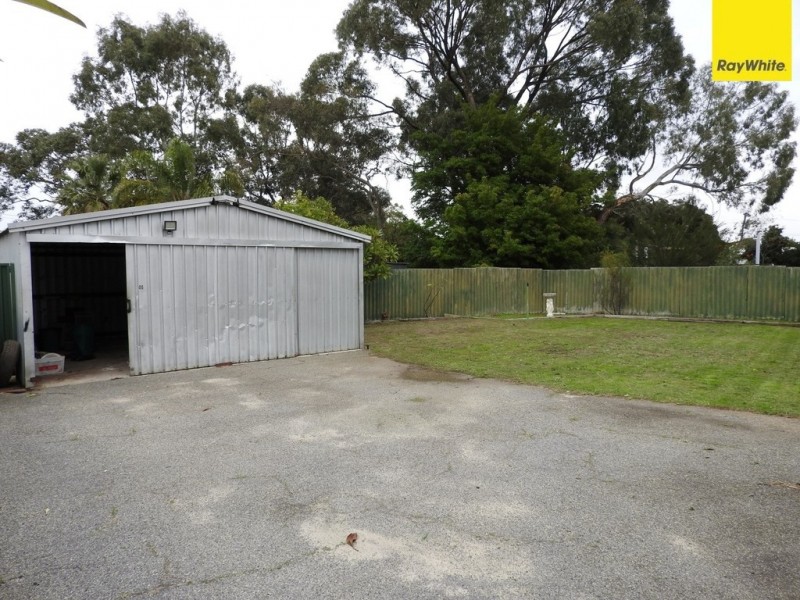 5 Namoi Place, Armadale WA 6112
