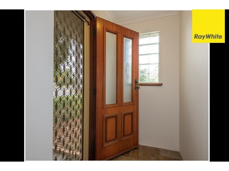 1 Tummell Court, Seville Grove WA 6112