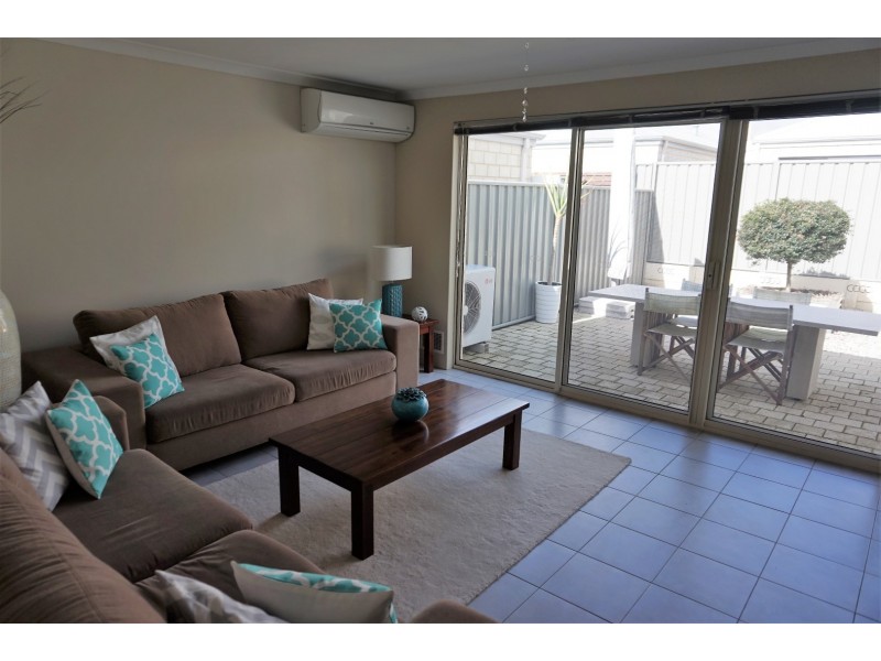 27/191 Railway Avenue, Kelmscott WA 6111