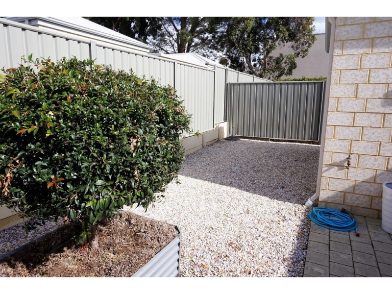 27/191 Railway Avenue, Kelmscott WA 6111