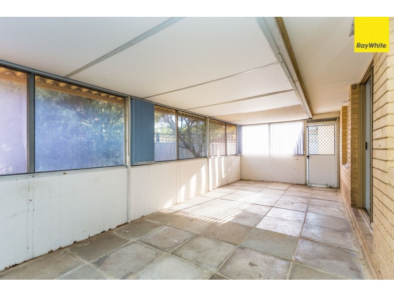 15 Kestrel Circle, Brookdale WA 6112