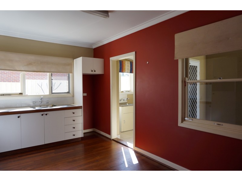 16 Brackley Road, Armadale WA 6112