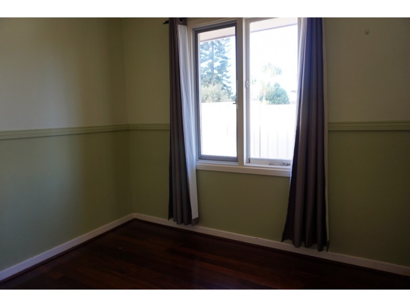 16 Brackley Road, Armadale WA 6112