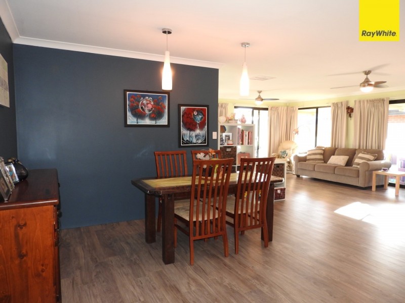 25 Lyrebird Loop, Seville Grove WA 6112