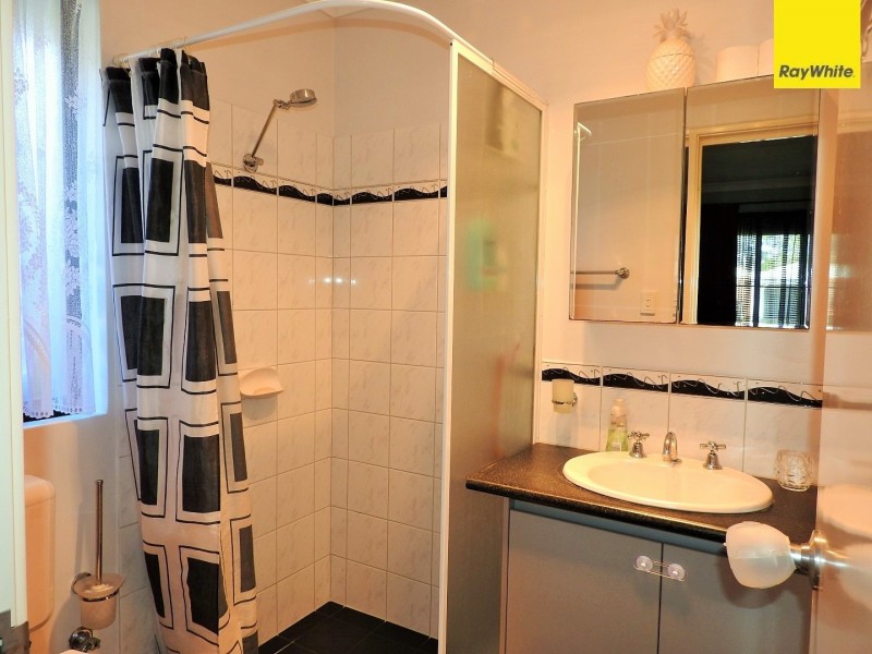 25 Lyrebird Loop, Seville Grove WA 6112