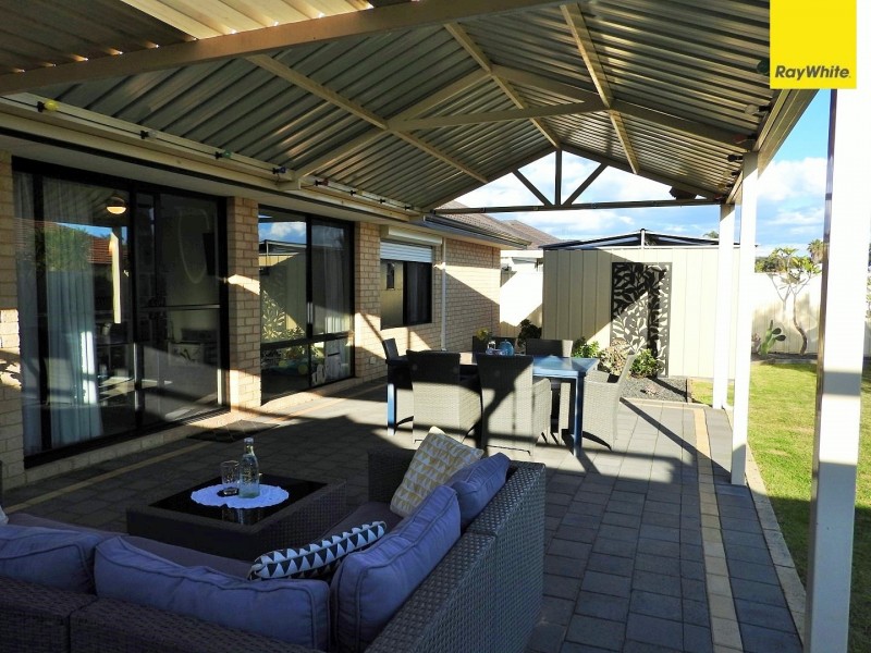 25 Lyrebird Loop, Seville Grove WA 6112