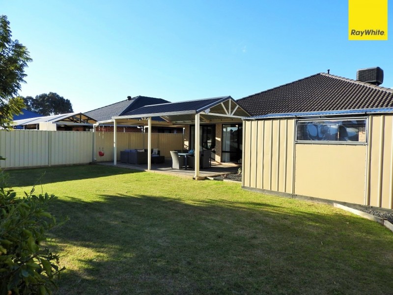 25 Lyrebird Loop, Seville Grove WA 6112