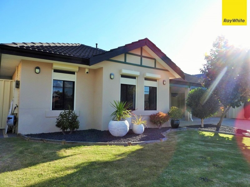 25 Lyrebird Loop, Seville Grove WA 6112