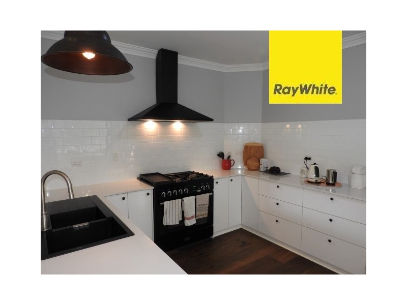 885 Kingston Road, Mount Helena WA 6082