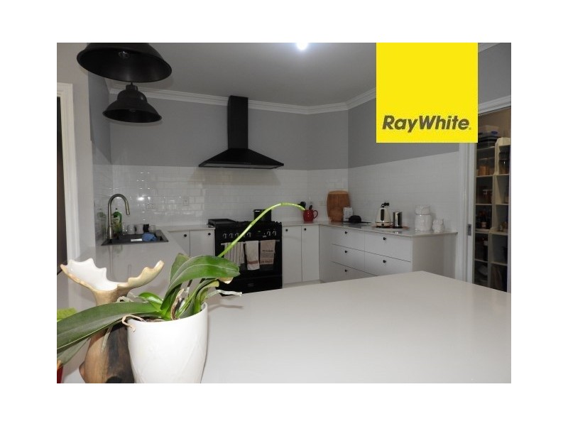 885 Kingston Road, Mount Helena WA 6082