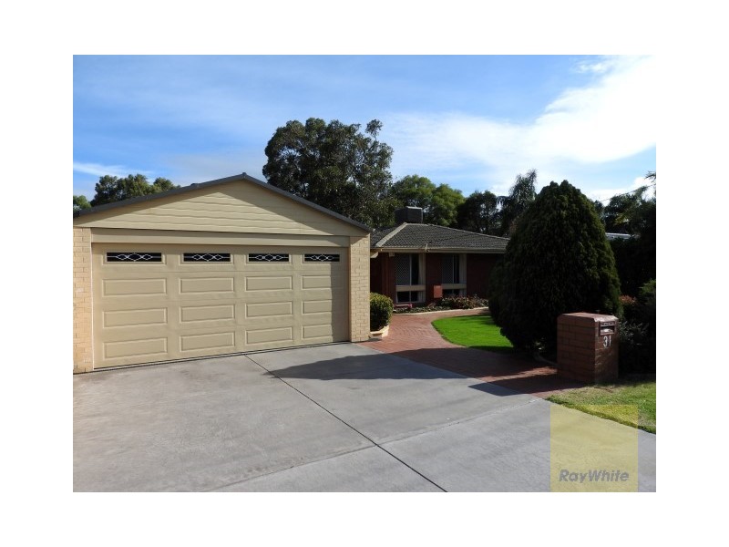 31 Bowden Place, Armadale WA 6112