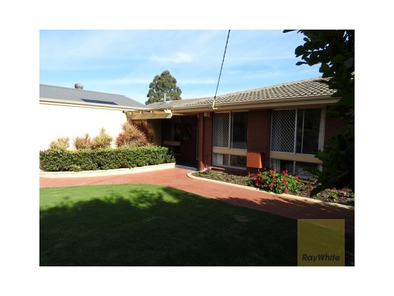 31 Bowden Place, Armadale WA 6112