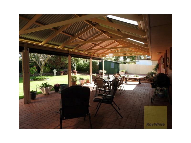 31 Bowden Place, Armadale WA 6112