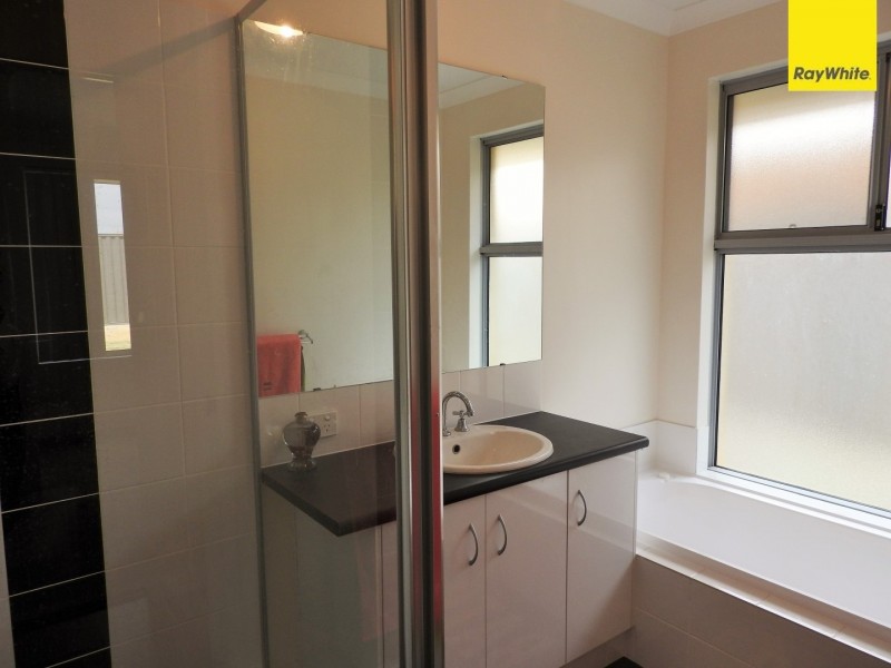 6 Edinburgh Road, Seville Grove WA 6112