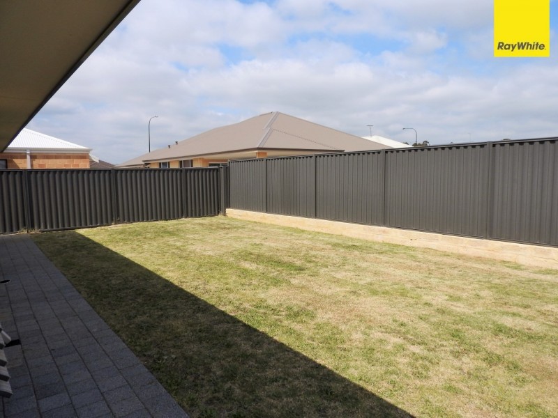 6 Edinburgh Road, Seville Grove WA 6112