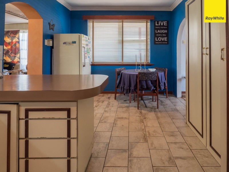 24 Fremantle Road, Gosnells WA 6110