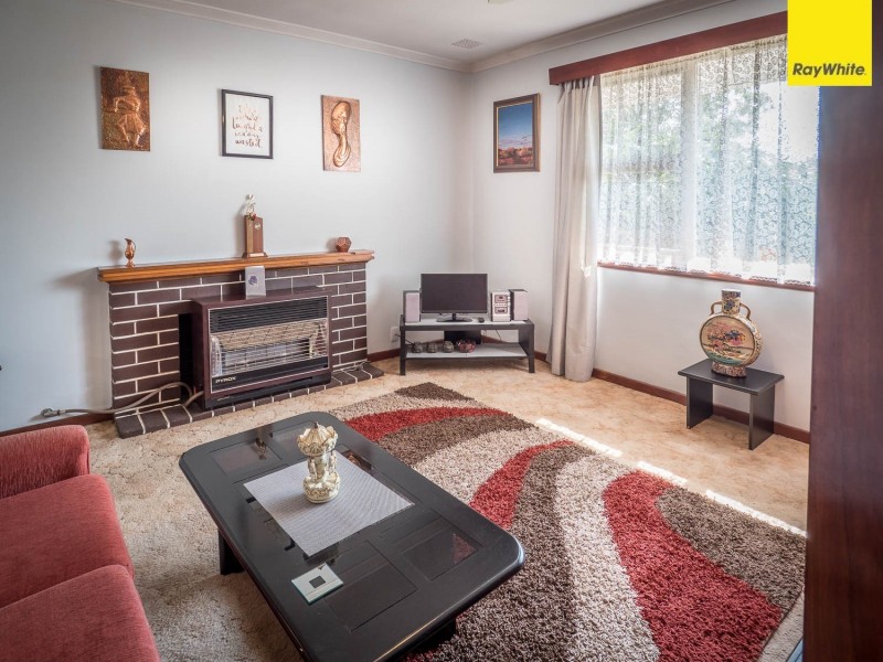 24 Fremantle Road, Gosnells WA 6110