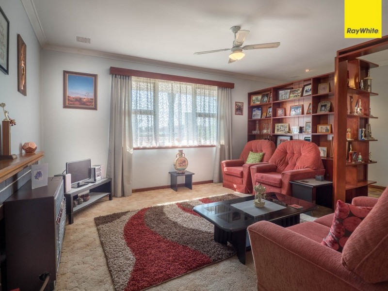 24 Fremantle Road, Gosnells WA 6110