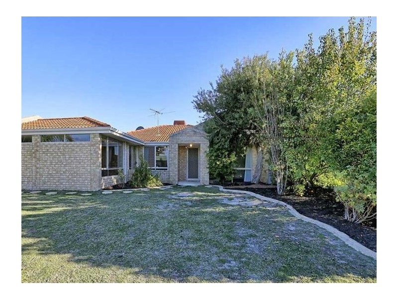 2 Irma Close, Huntingdale WA 6110