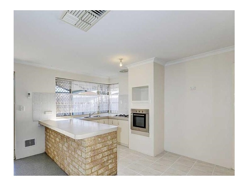 2 Irma Close, Huntingdale WA 6110
