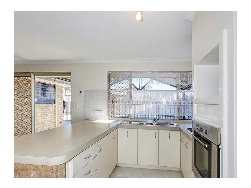 2 Irma Close, Huntingdale WA 6110