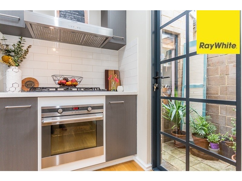 4B Locksley Avenue, Armadale WA 6112