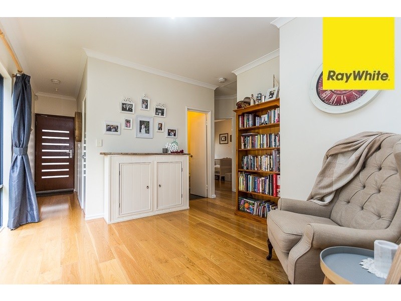 4B Locksley Avenue, Armadale WA 6112