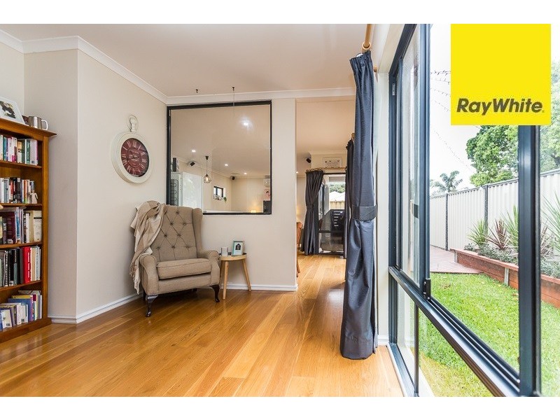 4B Locksley Avenue, Armadale WA 6112