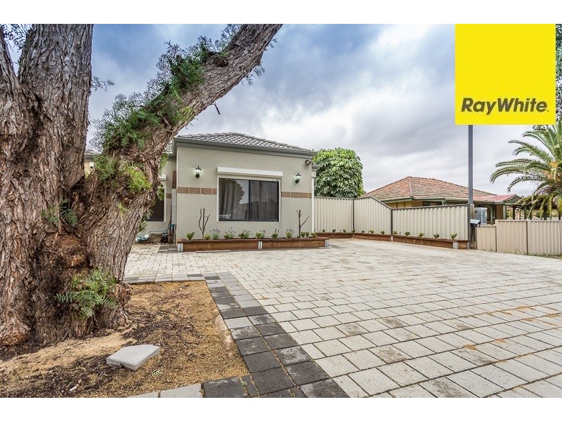 4B Locksley Avenue, Armadale WA 6112