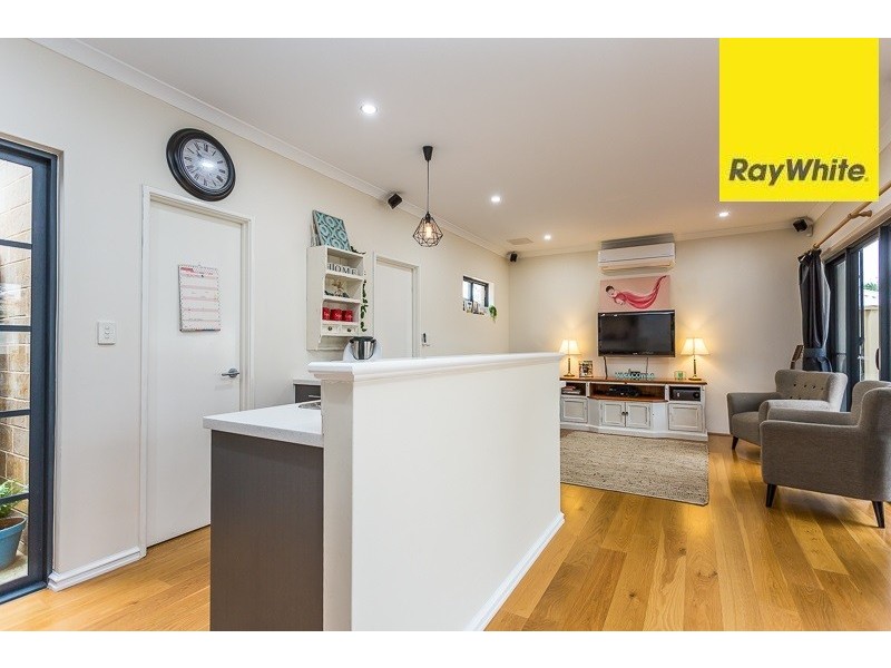 4B Locksley Avenue, Armadale WA 6112