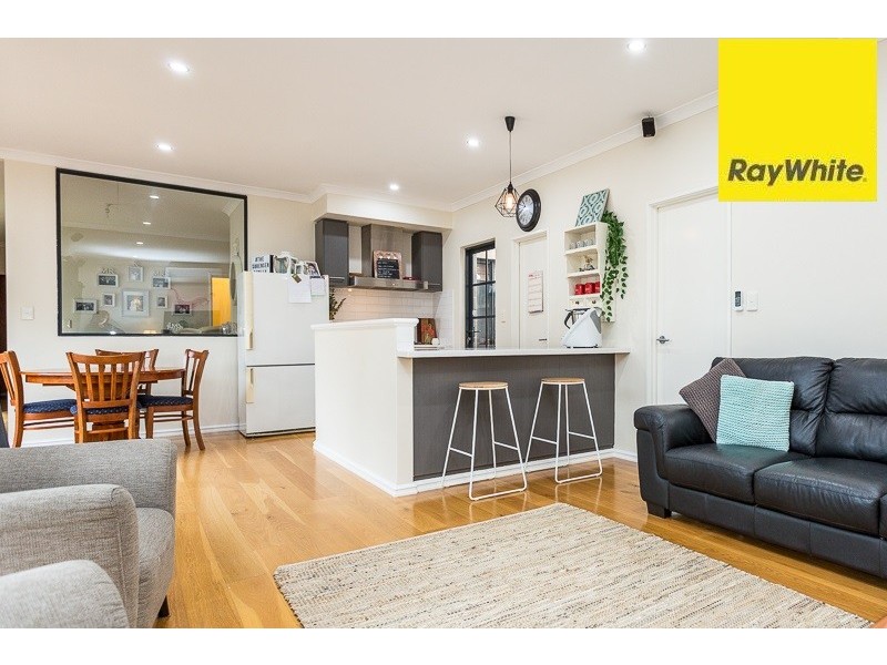 4B Locksley Avenue, Armadale WA 6112