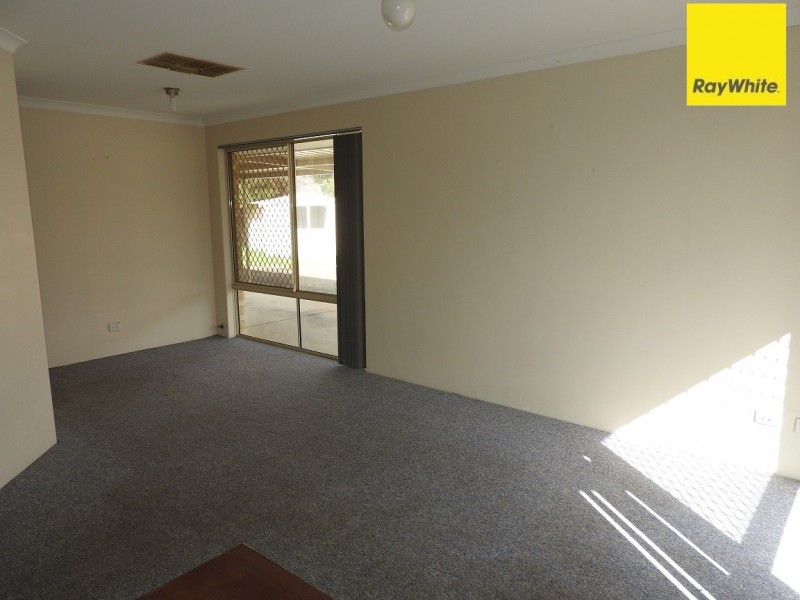 18 Abernethy Grove, Seville Grove WA 6112