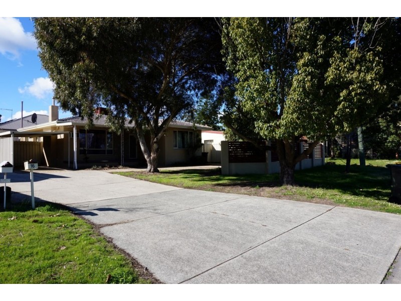 16 Brackley Road, Armadale WA 6112