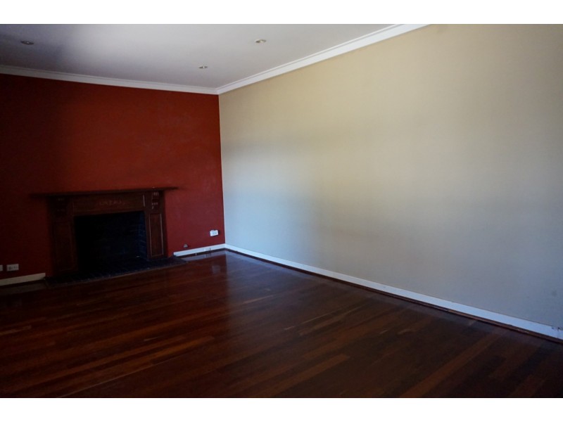 16 Brackley Road, Armadale WA 6112