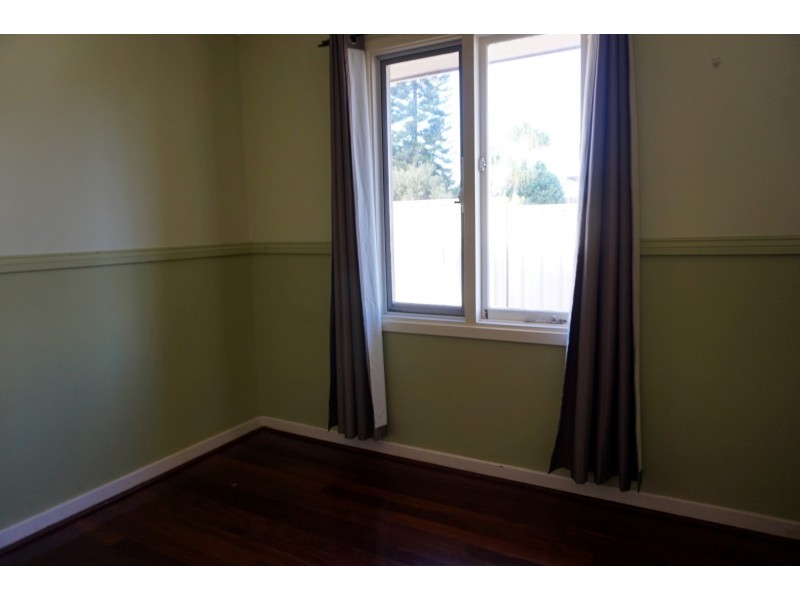 16 Brackley Road, Armadale WA 6112