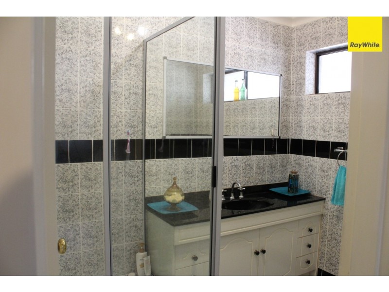 33 Parkfield Road, Kelmscott WA 6111