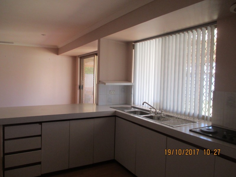 98 Brown Crescent, Seville Grove WA 6112