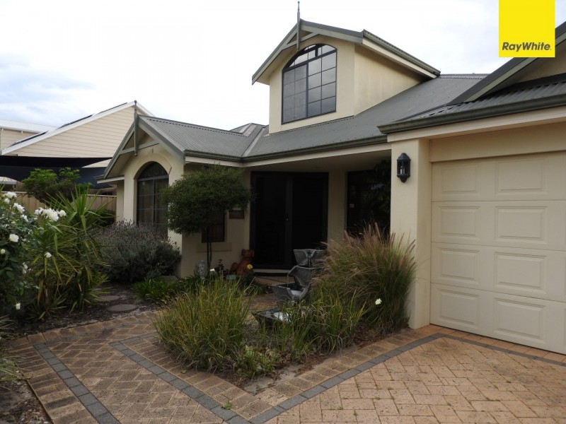 26 Roebuck Avenue, Canning Vale WA 6155