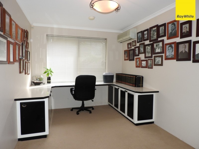 26 Roebuck Avenue, Canning Vale WA 6155