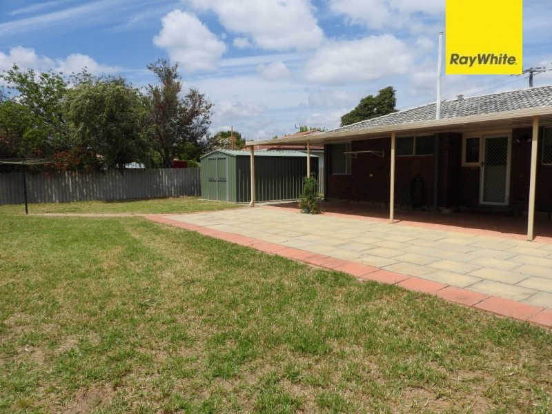 7 Leumeah Street, Armadale WA 6112