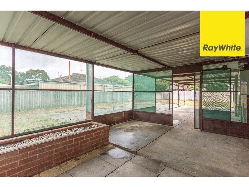 31 Girraween Street, Armadale WA 6112