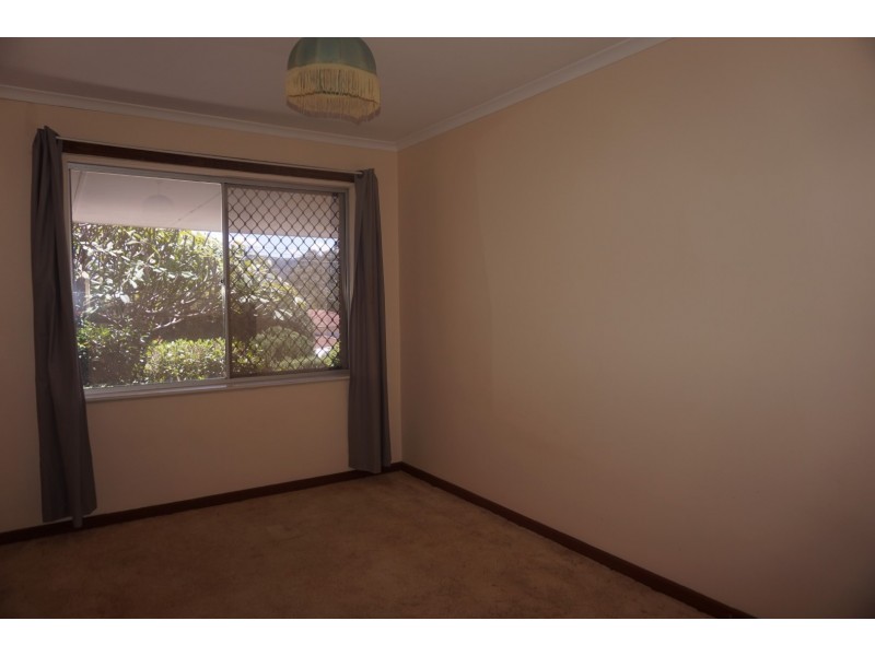 31 Ellis Road, Mount Nasura WA 6112