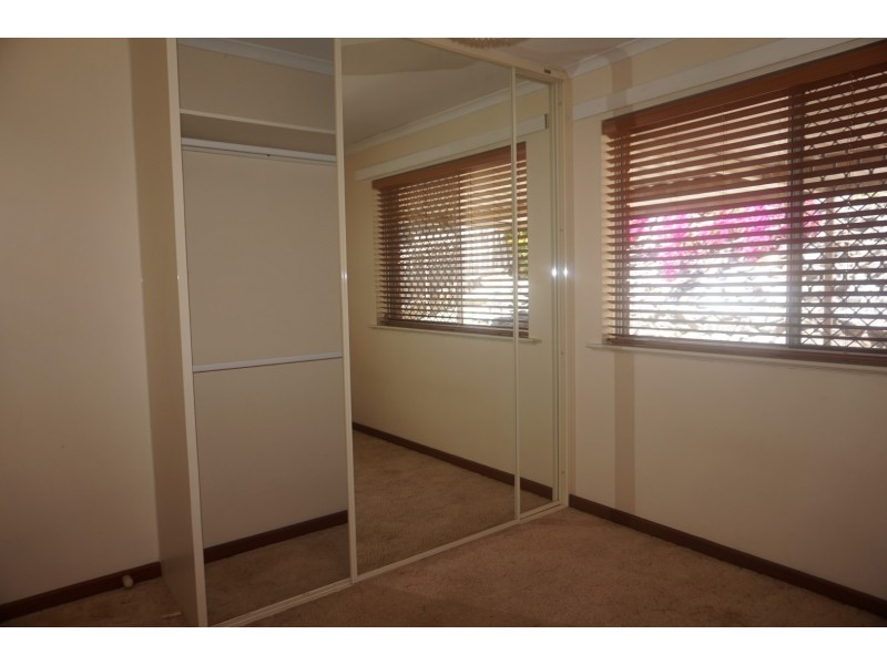 31 Ellis Road, Mount Nasura WA 6112